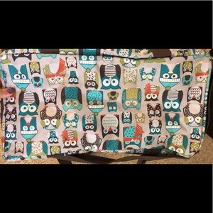 Medium utility tote and lid